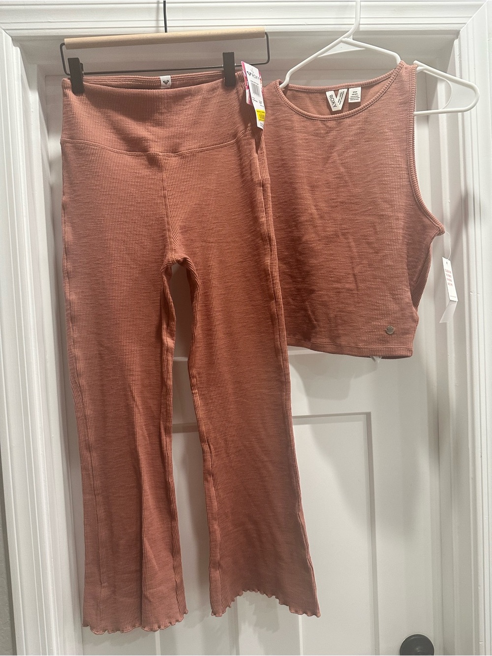 Roxy Ribbed Flare Leggings and Crop Tank in Dusty Rose